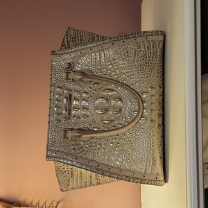 Brahman bag; cream/beige, double handle zipper closure